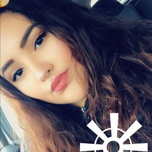 Meet your Posher, Mayra